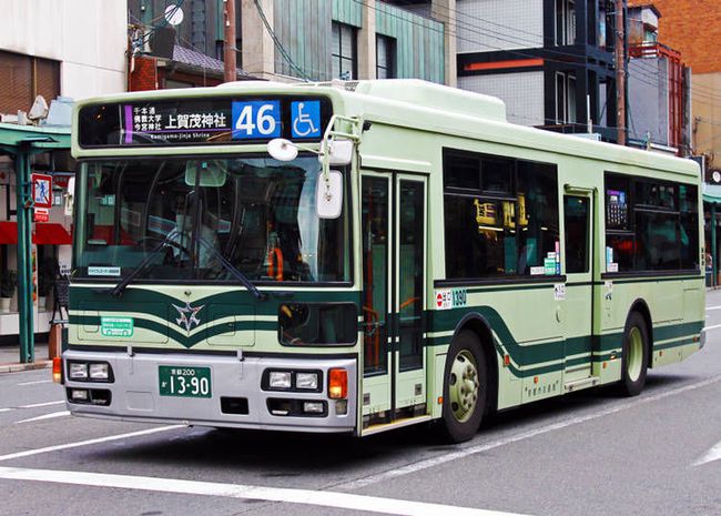 Traveling to Japan, female tourists are amazed with the unique underground rules - Photo 4.