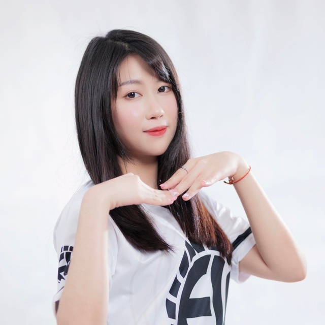 The shimmering beauty of the female Esports players at this SEA Games, the 