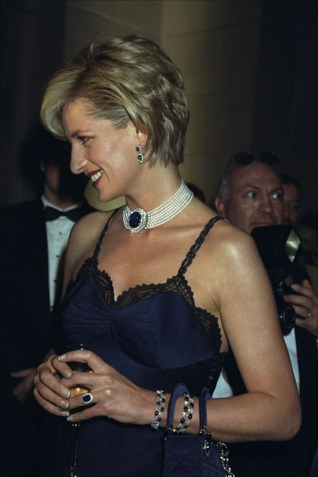 Royal lady at Met Gala: Granddaughter wants to follow Princess Diana but doesn't come, every year she cuts to the wharf! - Photo 2. Royal lady at Met Gala: Granddaughter wants to follow Princess Diana but doesn't come, every year she cuts to the wharf! - Photo 2.