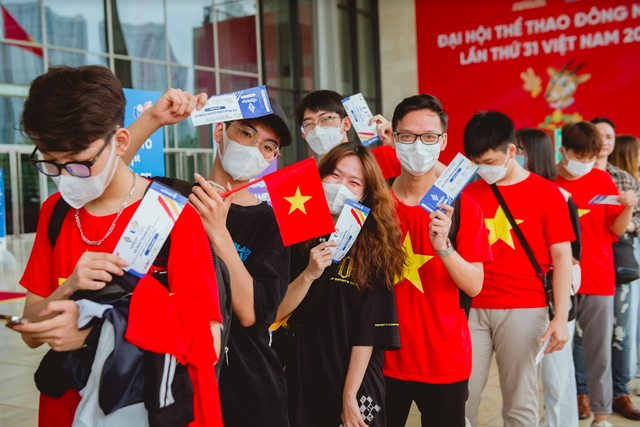 Vietnam's Lien Quan had its first victory at SEA Games 31, and Lien Quan's female fans were on fire on the opening day!  - Photo 2.