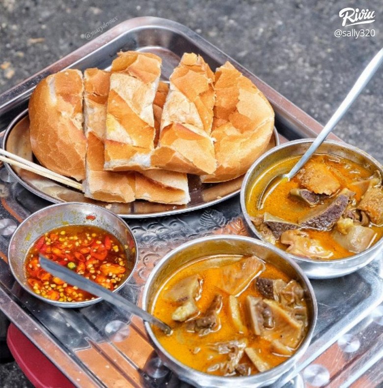 Quán phá lấu trong hẻm nhỏ ngon nổi tiếng ở Sài Gòn luôn kín chỗ - Ảnh 1. Quán phá lấu trong hẻm nhỏ ngon nổi tiếng ở Sài Gòn luôn kín chỗ - Ảnh 1.