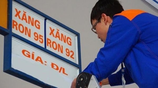 Giá xăng hôm nay 23/5 có thể tăng vượt mốc 30.000 đồng/lít? - Ảnh 1.