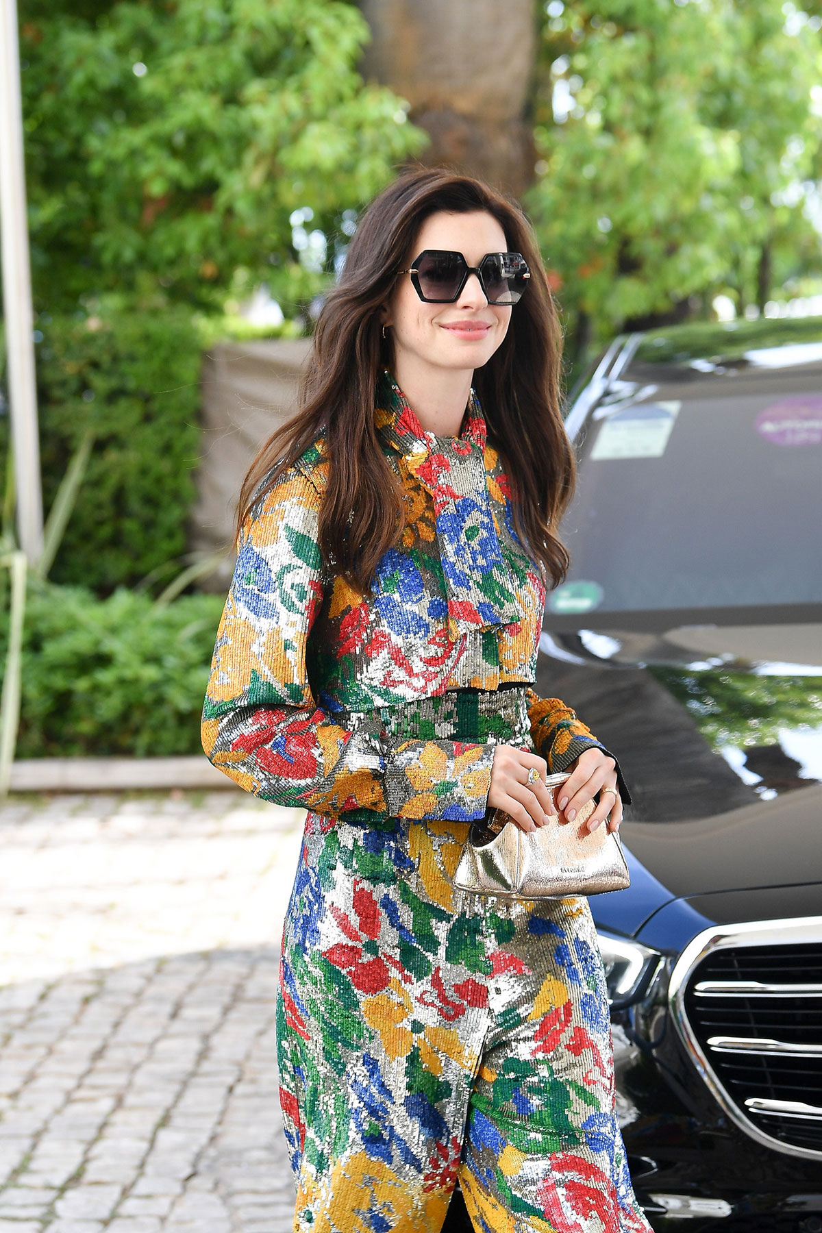 Anne Hathaway is truly the queen at Cannes Film Festival 2022!  - Photo 1.