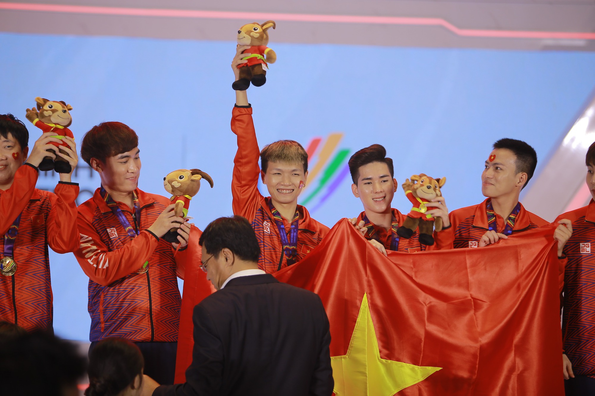 Tổng kết Esports tại SEA Games 31: Thể thao điện tử mang về 4 tấm HCV cho Việt Nam, đứng đầu Đông Nam Á - Ảnh 10.
