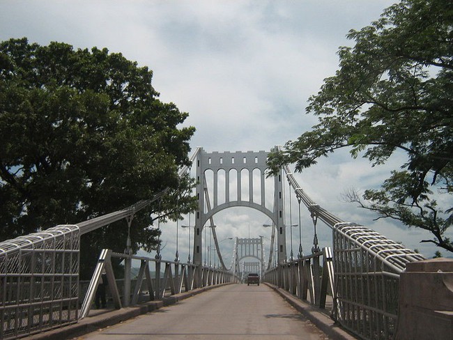 The story of the world's most useless bridge: Perfectly beautiful, but only for viewing, is an expensive lesson in nature for people - Photo 2.