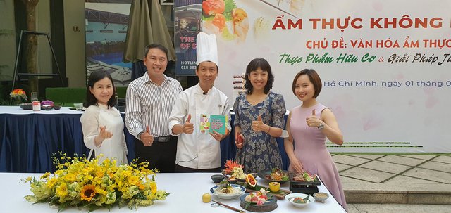 Vũ Thuỳ Linh: Nữ Tiến sĩ cá nóc người Việt đầu tiên, lấy bằng đầu bếp mà tỉ lệ đỗ chỉ khoảng 40 - 60% và dự định biến cá nóc thành món ăn có giá trị ở Việt Nam - Ảnh 12.