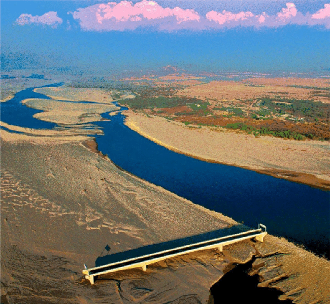 The story of the world's most useless bridge: Perfectly beautiful, but only for viewing, is an expensive lesson in nature for people - Photo 3.