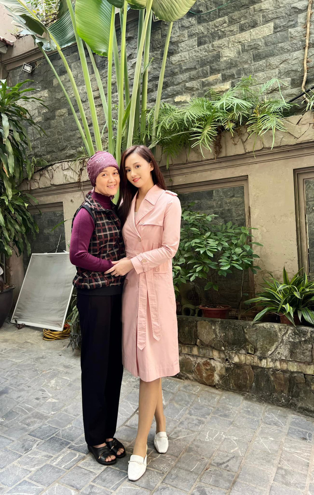 V&acirc;n Dung 3 lần l&agrave;m mẹ vợ điệu đ&agrave;, đến mẹ vợ Việt Anh trong Chồng Cũ, Vợ Cũ, Người Y&ecirc;u Cũ thay đổi ngoạn mục thế n&agrave;o? - Ảnh 4.