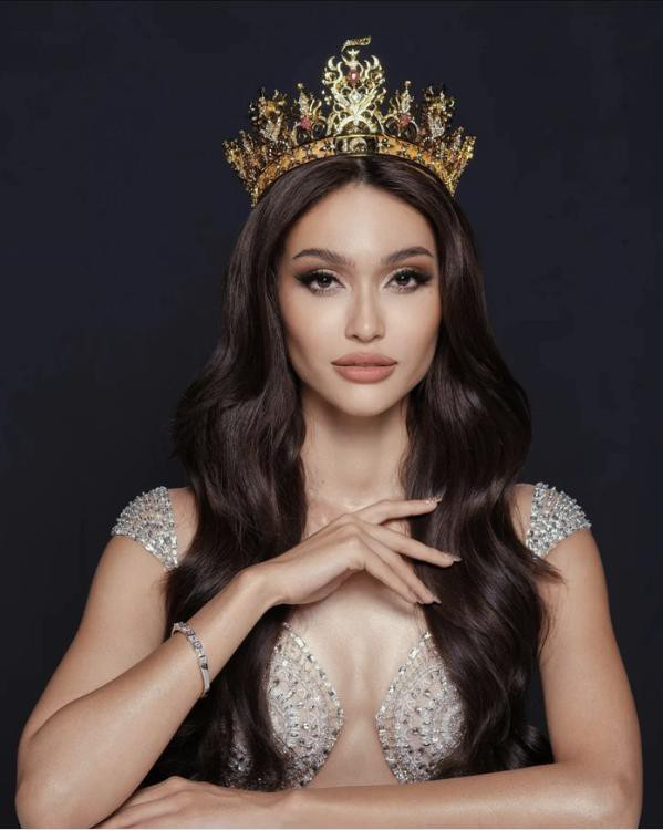 Ảnh thời đi học của Á hậu 1 Miss Grand Thailand gây sốt vì quá đỗi xinh đẹp - Ảnh 3.