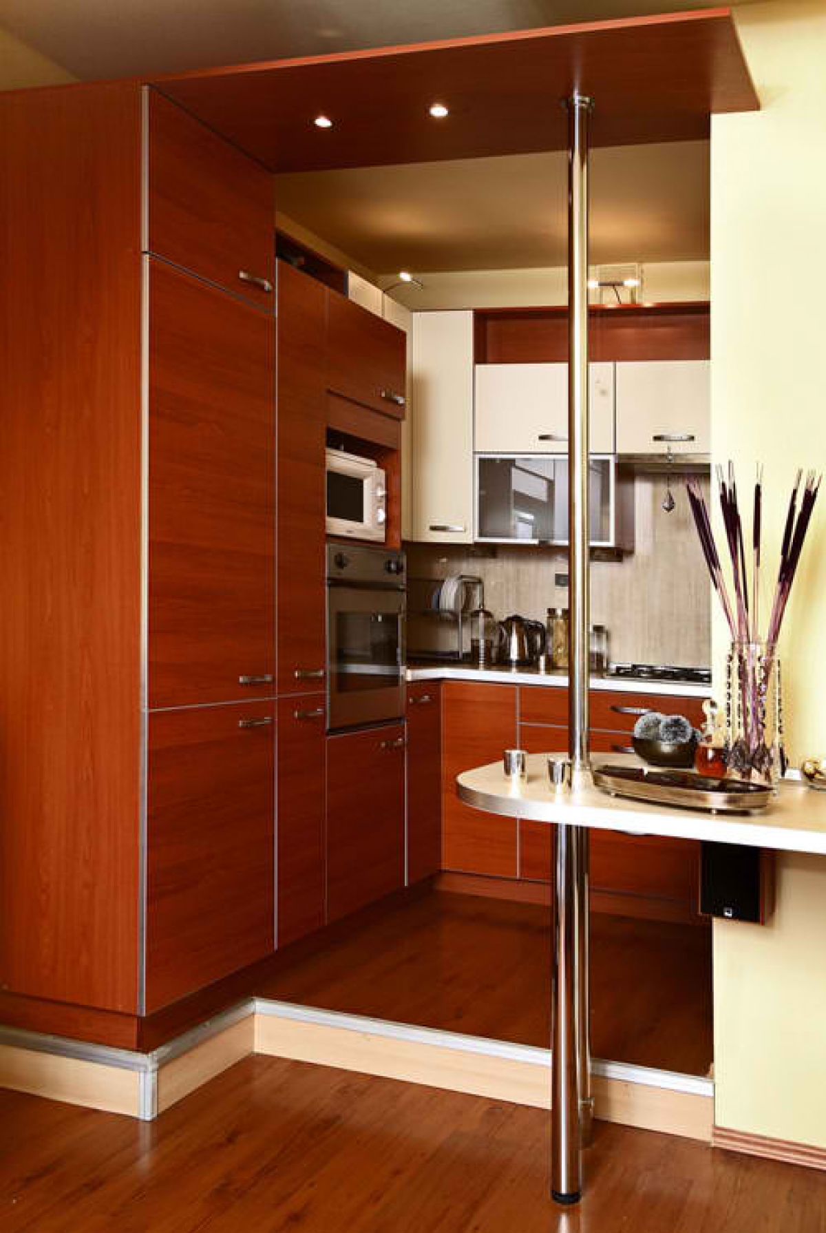 Smart and stylish kitchen design ideas - Photo 1.