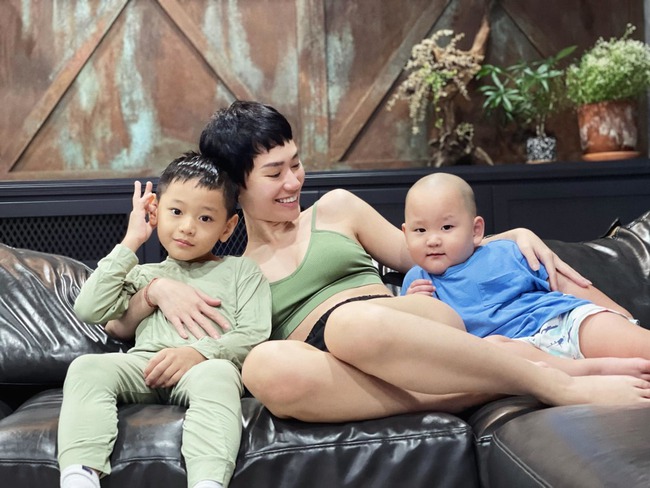 Là bà mẹ cực khéo nhưng sao Việt đình đám này vẫn có lần bị dân tình chê chuyện dạy con: Cách cô phản hồi mới đầy bất ngờ - Ảnh 3.