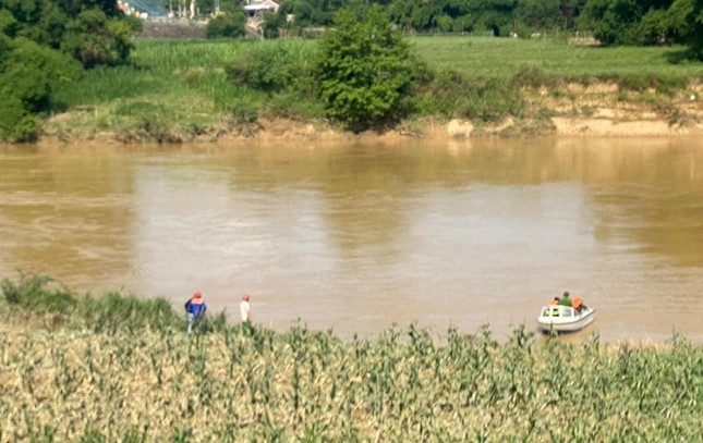 Found the body of a hospital accountant in Nghe An suspected of committing suicide - Photo 1.