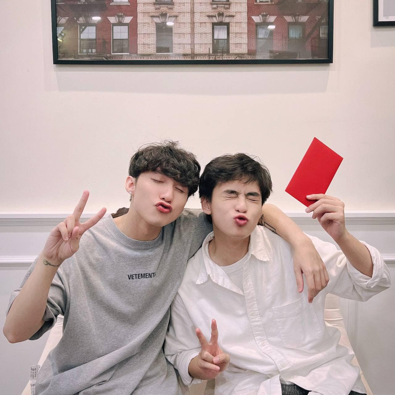 Liên tục các thành viên cốt cán rời đi, fan mất niềm tin vào công ty Sơn Tùng và tự hỏi: Bao giờ thì đến Kay Trần? - Ảnh 1. Liên tục các thành viên cốt cán rời đi, fan mất niềm tin vào công ty Sơn Tùng và tự hỏi: Bao giờ thì đến Kay Trần? - Ảnh 1.