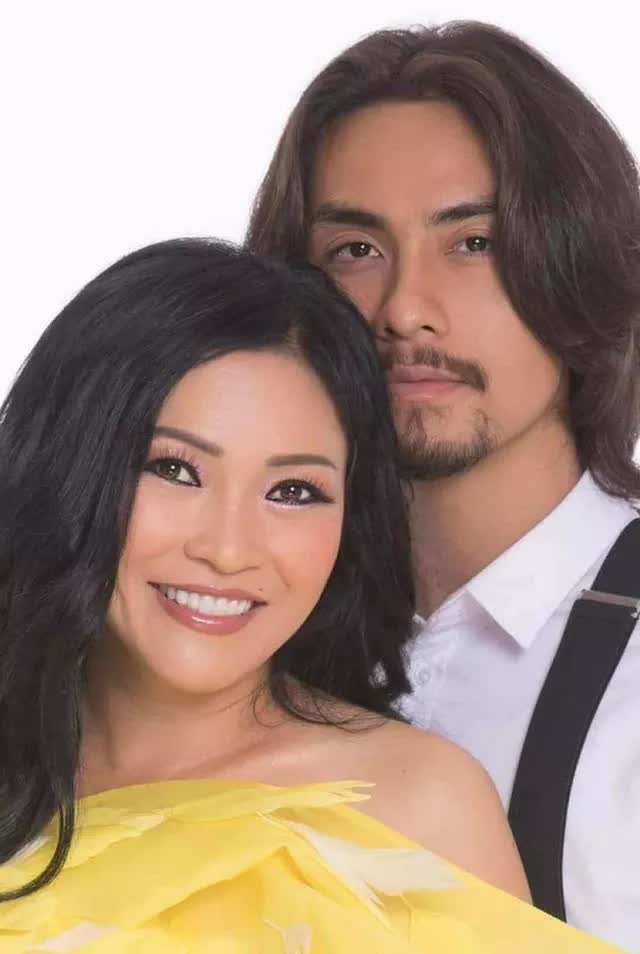 Portrait of Phuong Thanh's 20-year-old boyfriend, the most surprising is the relationship between the guy and the singer's stepdaughter - Photo 3.