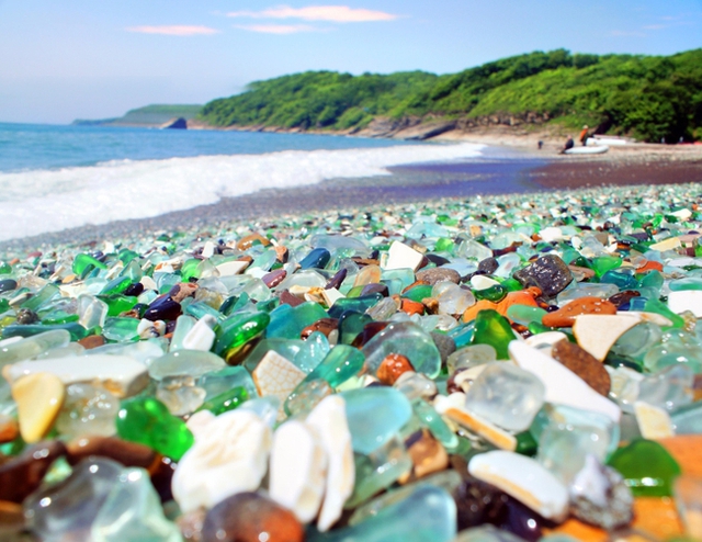 The beach is full of gems like on another planet, just looking at the photos makes me want to pack my bags and go - Photo 5.