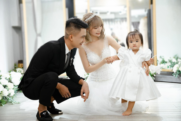 3 upcoming Vbiz weddings: Ngo Thanh Van - Minh Hang is luxurious, a couple with children has been married for many years - Photo 19.