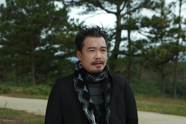 Tr&ugrave;m vai đểu m&agrave;n ảnh Việt nh&igrave;n mặt đ&atilde; gh&eacute;t ngo&agrave;i đời kh&aacute;c biệt: L&agrave;m đủ nghề để theo học ng&ocirc;i trường y&ecirc;u th&iacute;ch, c&aacute;ch dạy con mới hay - Ảnh 2.