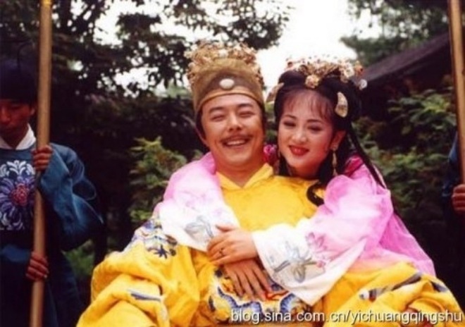 Cho&aacute;ng với nhan sắc kh&ocirc;ng đổi của đại mỹ nh&acirc;n Bắc Ảnh ở tuổi U50: Bỏ theo chồng gi&agrave;u giữa l&uacute;c sự nghiệp chạm đỉnh l&agrave; qu&aacute; s&aacute;ng suốt? - Ảnh 3.