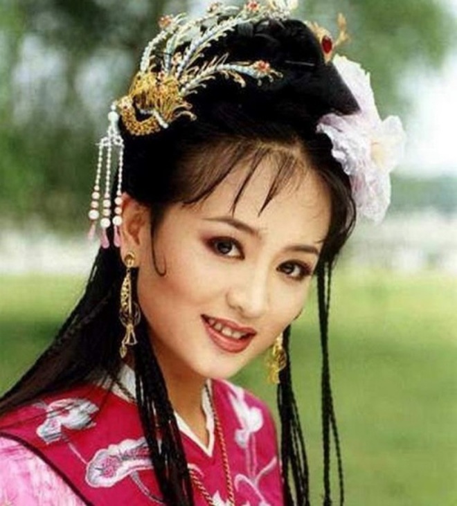 Cho&aacute;ng với nhan sắc kh&ocirc;ng đổi của đại mỹ nh&acirc;n Bắc Ảnh ở tuổi U50: Bỏ theo chồng gi&agrave;u giữa l&uacute;c sự nghiệp chạm đỉnh l&agrave; qu&aacute; s&aacute;ng suốt? - Ảnh 4.