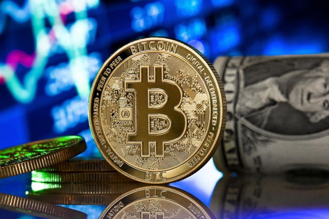 Bitcoin saves long-term investors - Photo 1.