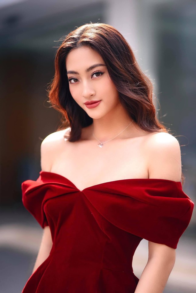 Top 3 Miss World VN 2019: Lương Thùy Linh - Kiều Loan được săn đón, Tường San một con vẫn đẹp mê hồn - Ảnh 4.
