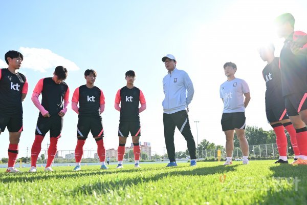 U23 Hàn Quốc triệu tập người kế thừa Son Heung-min, cơ hội nào cho U23 Việt Nam trước thử thách tại VCK U23 châu Á?  - Ảnh 3.