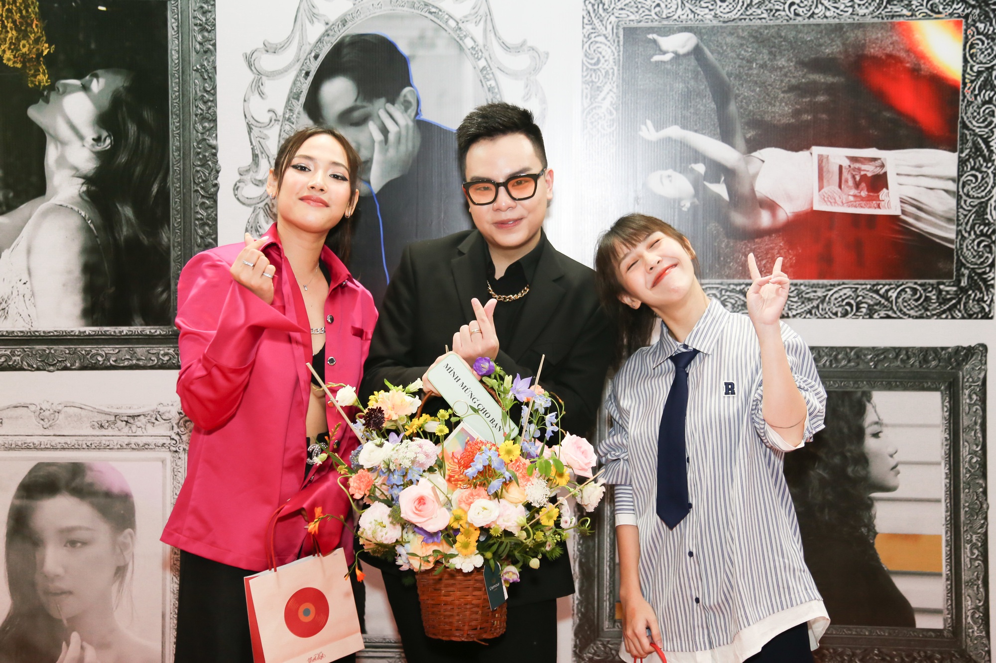 NS Cẩm Vân từng khóc nhiều đến mức không thể quay MV với Hứa Kim Tuyền, Tóc Tiên lo về 1 ngày không còn ai nghe mình hát nữa? - Ảnh 15. NS Cẩm Vân từng khóc nhiều đến mức không thể quay MV với Hứa Kim Tuyền, Tóc Tiên lo về 1 ngày không còn ai nghe mình hát nữa? - Ảnh 15.