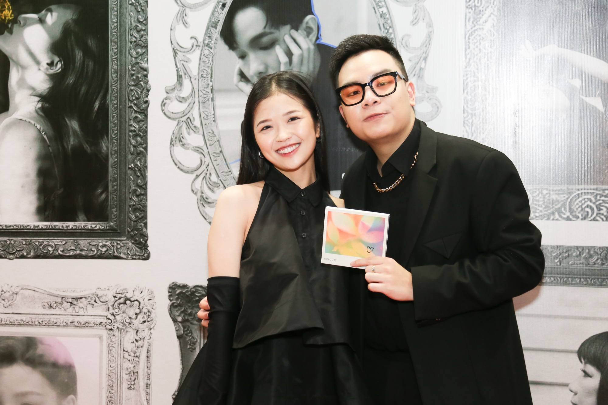 NS Cẩm Vân từng khóc nhiều đến mức không thể quay MV với Hứa Kim Tuyền, Tóc Tiên lo về 1 ngày không còn ai nghe mình hát nữa? - Ảnh 14. NS Cẩm Vân từng khóc nhiều đến mức không thể quay MV với Hứa Kim Tuyền, Tóc Tiên lo về 1 ngày không còn ai nghe mình hát nữa? - Ảnh 14.