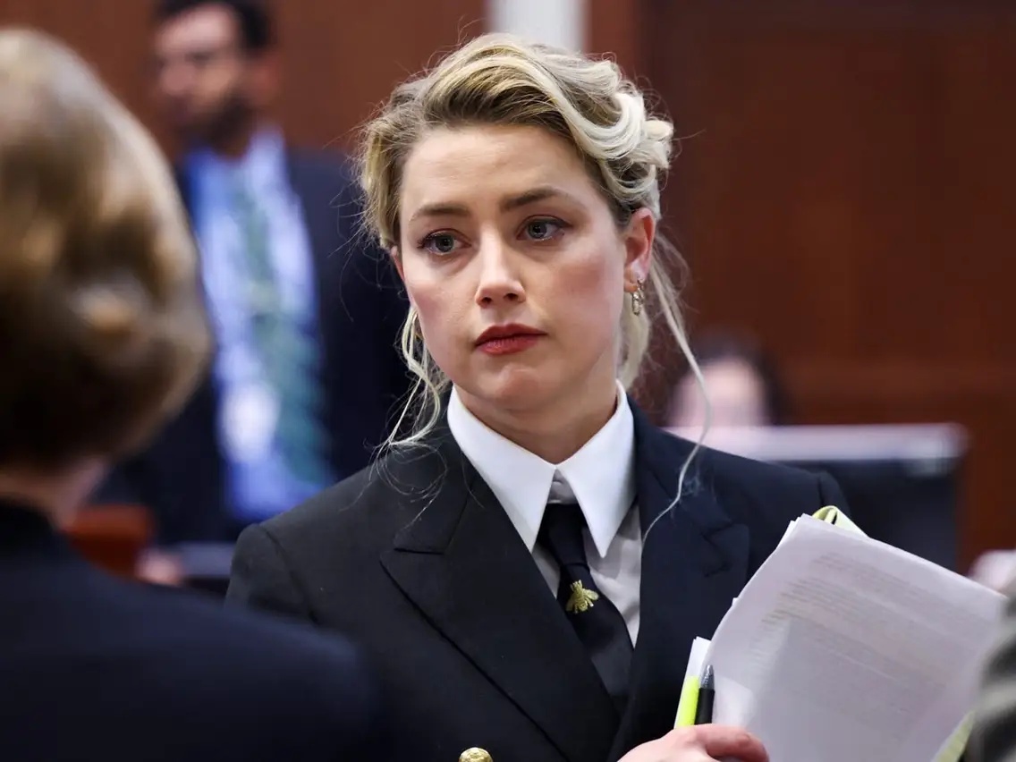 Amber Heard's opera art on court: Fashion strategy, appropriate makeup, disaster crying scenes matching climactic testimony - Photo 6.