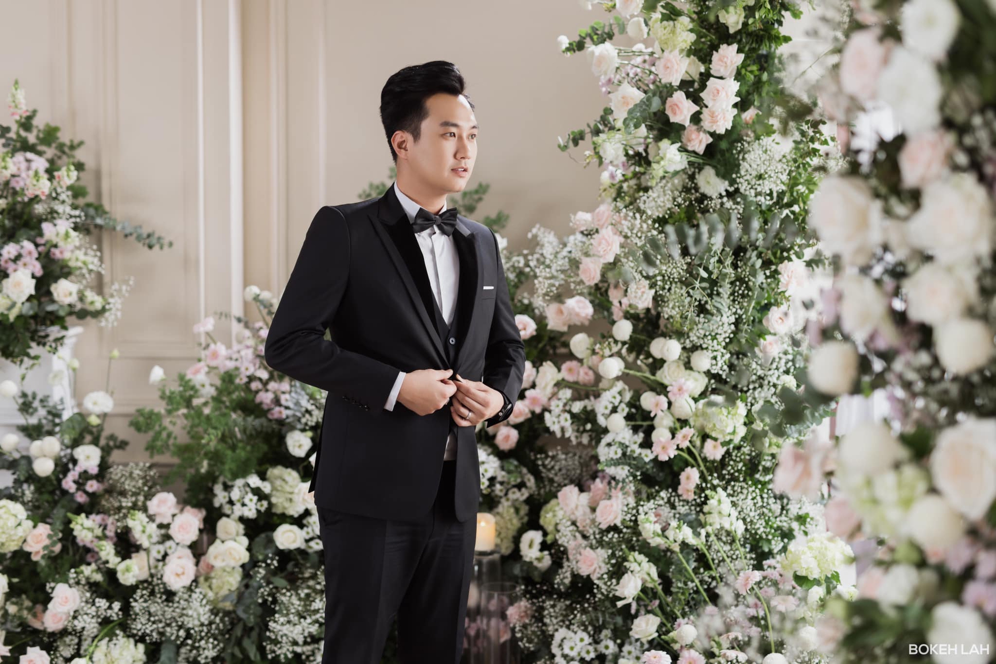 Male star Vbiz released a dreamy set of wedding photos before G: The groom has a brilliant style, the beauty of his girlfriend 2K1 causes a fever - Photo 8.