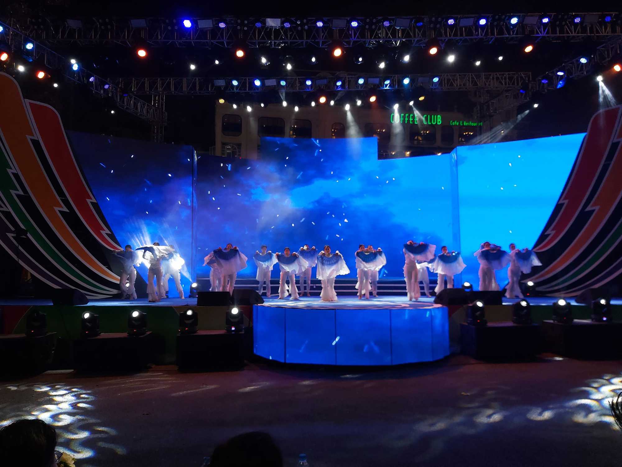 Jubilantly on the occasion of the Southeast Asian Youth Festival to welcome the 31st SEA Games, the most Jubilantly on the occasion of the Southeast Asian Youth Festival to welcome the 31st SEA Games, the most
