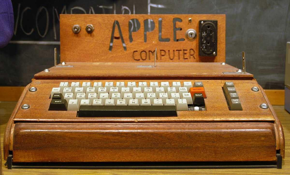 Apple also used to have banana products like this - Photo 2.