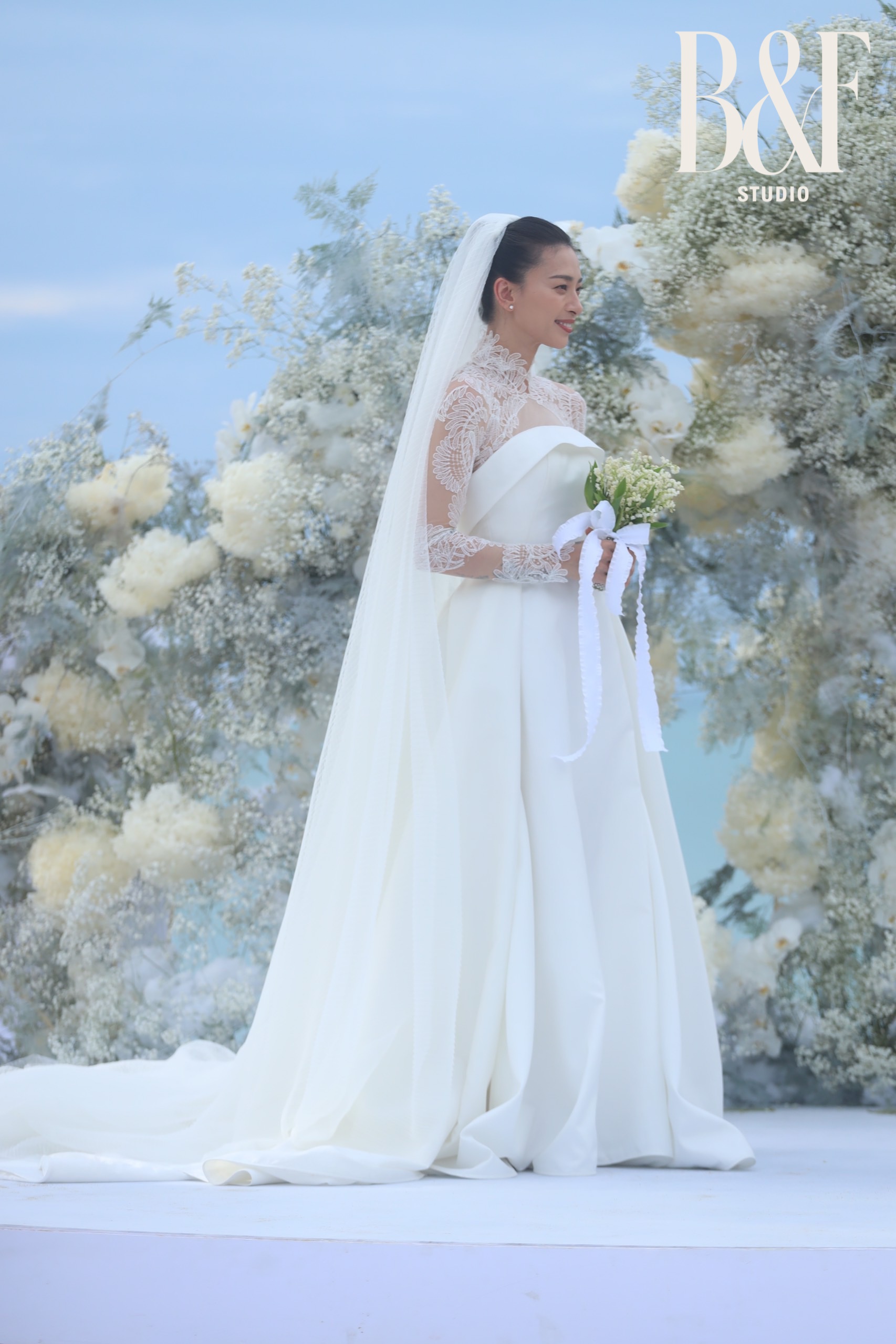 Top 20+ mẫu váy cưới màu xanh đẹp tinh tế nhất - Lucky Anh & Em