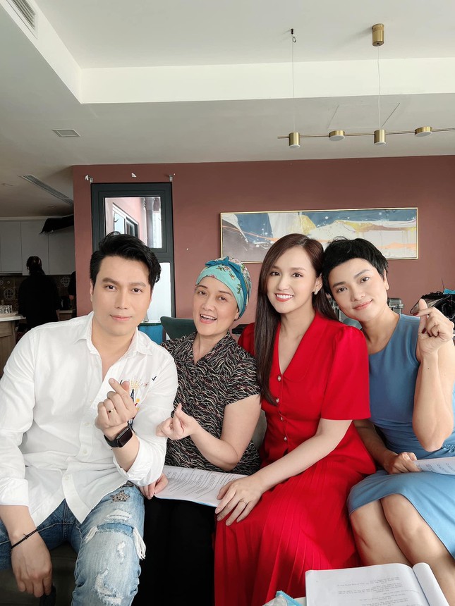 People's Artist Cong Ly will appear in the movie Ex-husband, ex-wife, ex-lover - Photo 1.