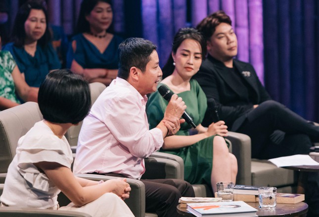 NSƯT Ch&iacute; Trung tiết lộ l&iacute; do hồi b&eacute; bị bạn b&egrave; gắn m&aacute;c ki bo - Ảnh 1.