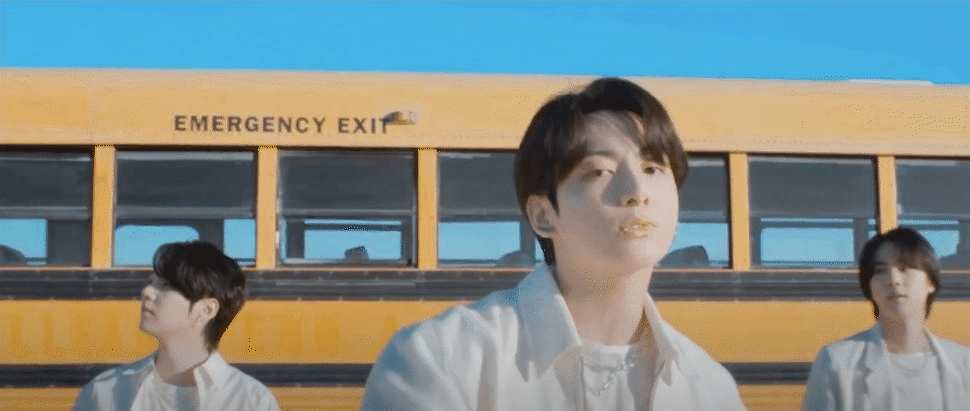 BTS released the MV to celebrate the 9th debut anniversary: Bringing fans back to the Spring Day journey, reaching 5 million views after only 10 minutes of release - Photo 2. BTS released the MV to celebrate the 9th debut anniversary: Bringing fans back to the Spring Day journey, reaching 5 million views after only 10 minutes of release - Photo 2.
