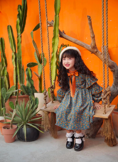 Vẻ ngoài đáng yêu, phong cách sành điệu của bé Quỳnh Chi - Vân Vân Thương Ngày Nắng Về - Ảnh 8.