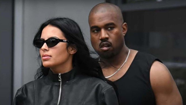 Liên tục hợp - tan với bản sao của Kim Kardashian, Kanye West vẫn chưa quên được vợ cũ? - Ảnh 2.