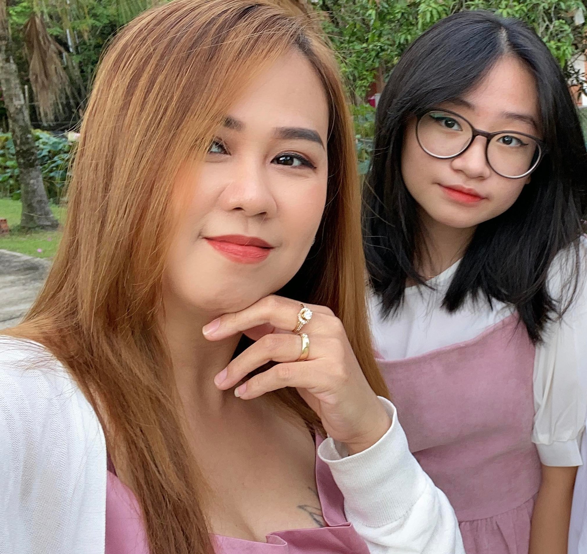 Người mẹ cổ vũ con thi lớp 10 bằng b&oacute; hoa l&agrave;m từ ảnh thần tượng: Kh&ocirc;ng sao đ&acirc;u con, m&igrave;nh cứ học đến đ&acirc;u th&igrave; thi đến đ&oacute; - Ảnh 3.