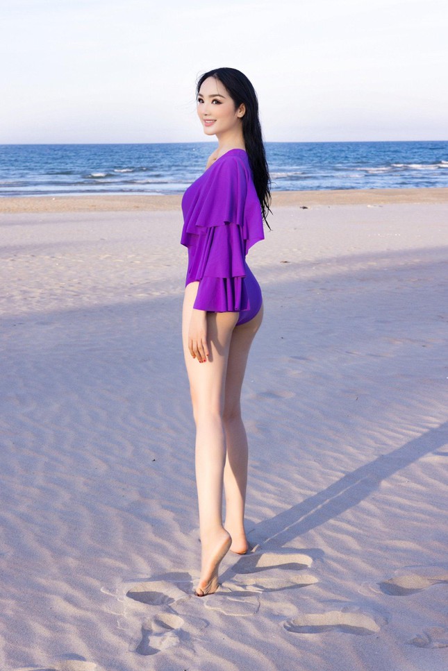 Hoa hậu Đền Hùng Giáng My mặc áo tắm màu tím Huế, khoe dáng nóng bỏng ở tuổi 51 khiến fan trầm trồ - Ảnh 2.