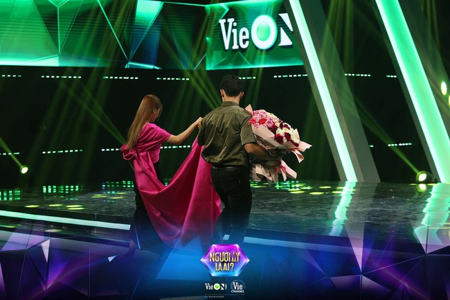 Nữ chính Người ấy là ai - Tuyết Kha nói gì sau khi chọn đúng Thông Hoàng, được khen quá đẹp đôi? - Ảnh 3. Nữ chính Người ấy là ai - Tuyết Kha nói gì sau khi chọn đúng Thông Hoàng, được khen quá đẹp đôi? - Ảnh 3.