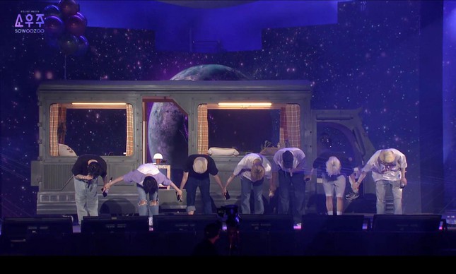 BTS đ&atilde; trải qua 9 m&ugrave;a sinh nhật v&agrave; ai mới l&agrave; người hạnh ph&uacute;c nhất, nhận được nhiều qu&agrave; nhất? - Ảnh 9.