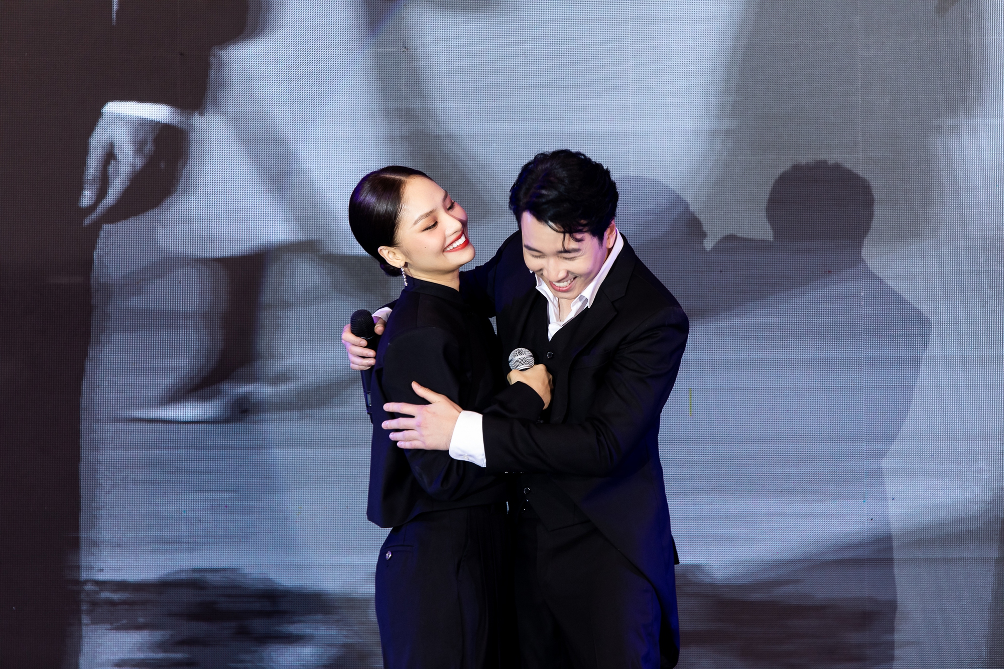 Karik lên tiếng về mối quan hệ với Miu Lê