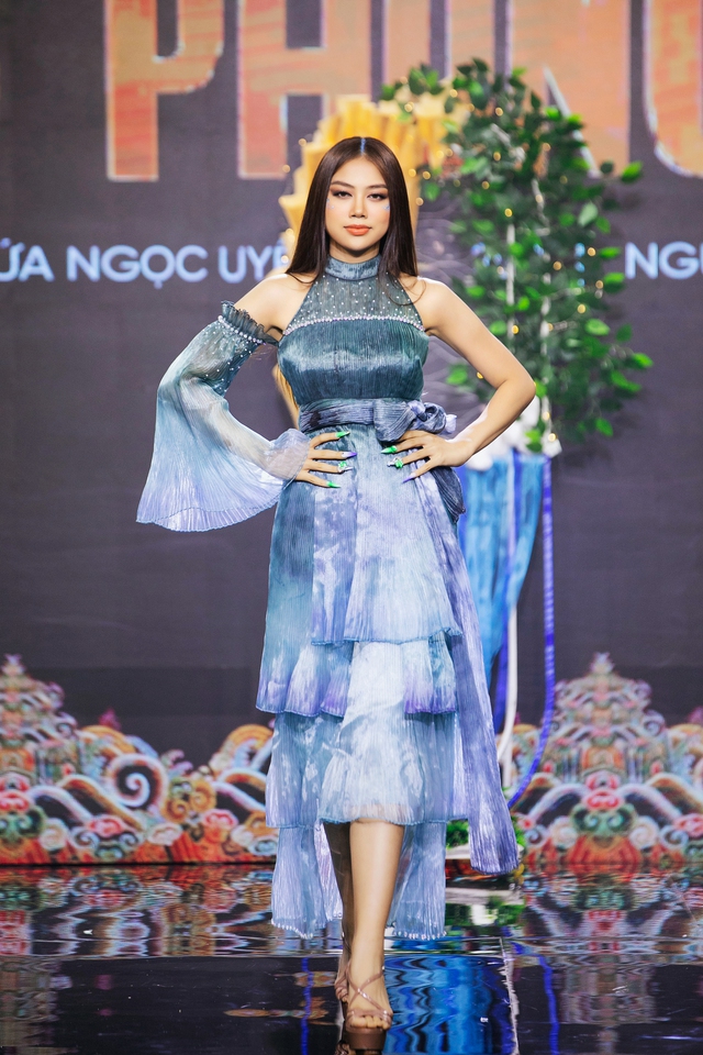 Những trang phục dân tộc khó hiểu tại Hoa hậu Hoàn vũ Việt Nam 2022 - Ảnh 5.