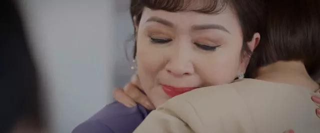  Khán giả khóc vì màn diễn đẫm nước mắt của Huyền Lizzie khi Vân Trang nhận lại mẹ ruột Kim Nhung  - Ảnh 3.