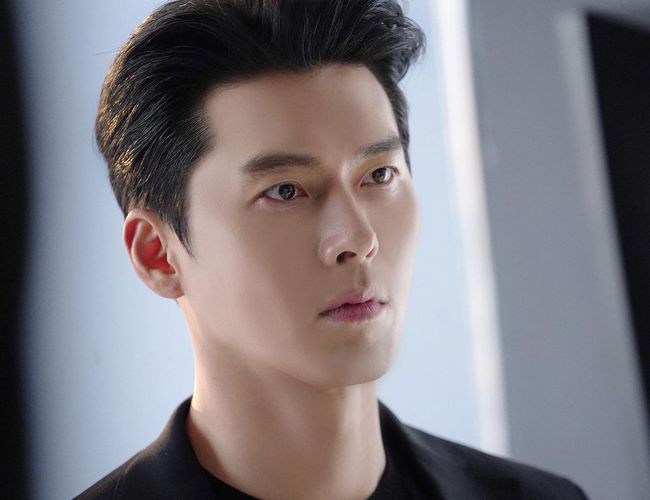 Hình ảnh mới nhất của U40 Hyun Bin liệu có khiến công chúng thất vọng? - Ảnh 5.