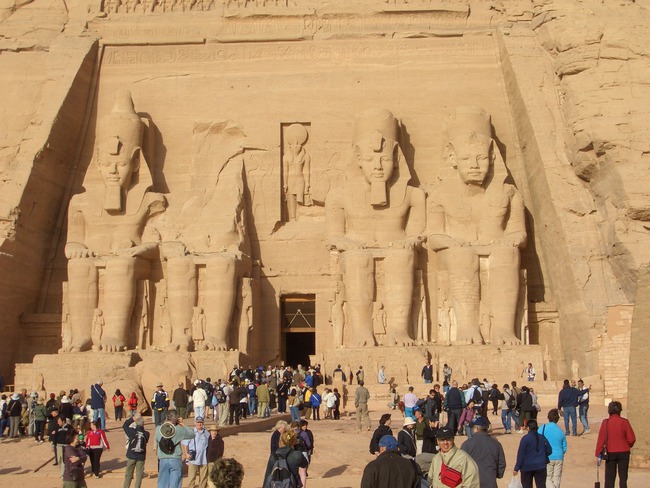 Ngôi đền cổ hơn 3.000 năm tuổi: Kiệt tác kiến trúc chứng minh khối óc tuyệt đỉnh của các nhà hiền triết Ai Cập cổ đại - Ảnh 1.