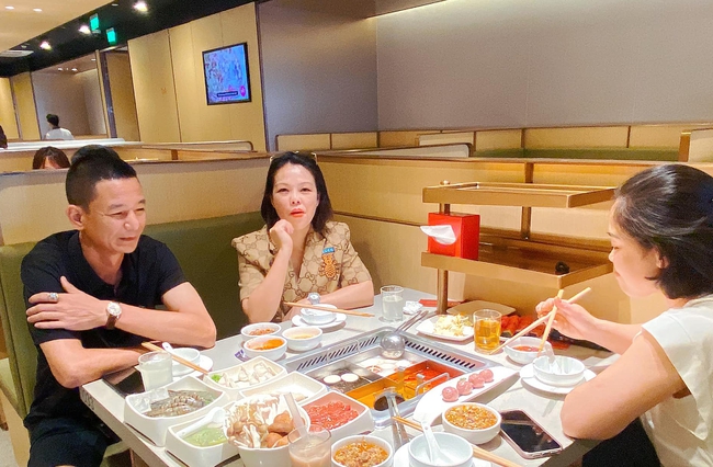 Mai là ngày của Cha và đây là 3 điểm đến bạn có thể tham khảo để cả gia đình có một bữa ăn ưng ý, không chê được điểm gì! - Ảnh 1.