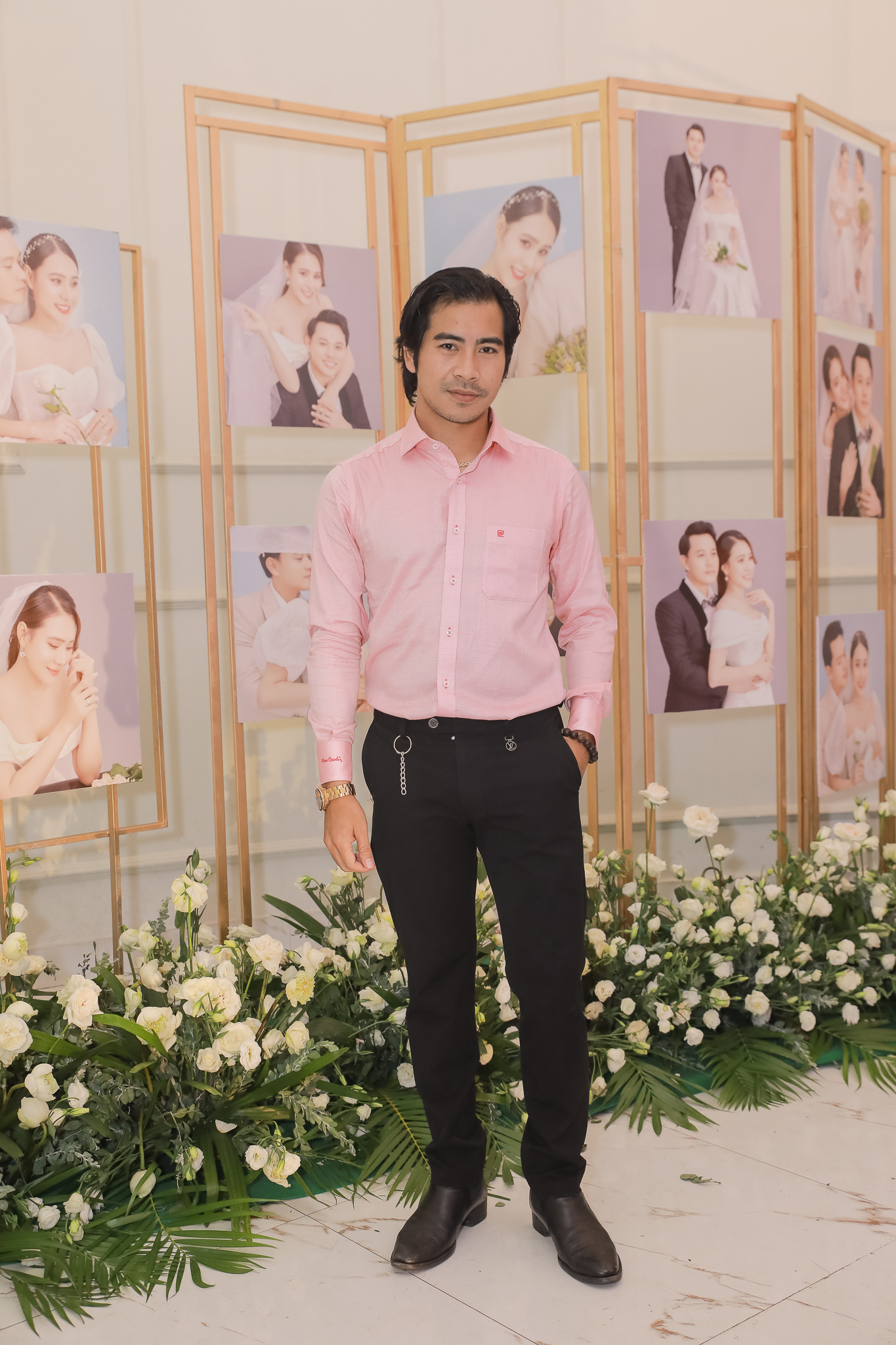 Đ&aacute;m cưới Hồ B&iacute;ch Tr&acirc;m tại TP.HCM: C&ocirc; d&acirc;u ch&uacute; rể t&igrave;nh tứ, Puka - vợ chồng Phương Trinh Jolie v&agrave; d&agrave;n sao quy tụ!  - Ảnh 5.