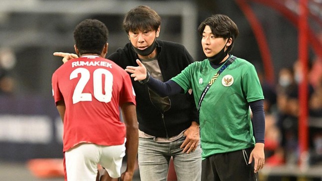 HLV Shin Tae-yong than mệt mỏi khi làm việc tại Indonesia - Ảnh 1.
